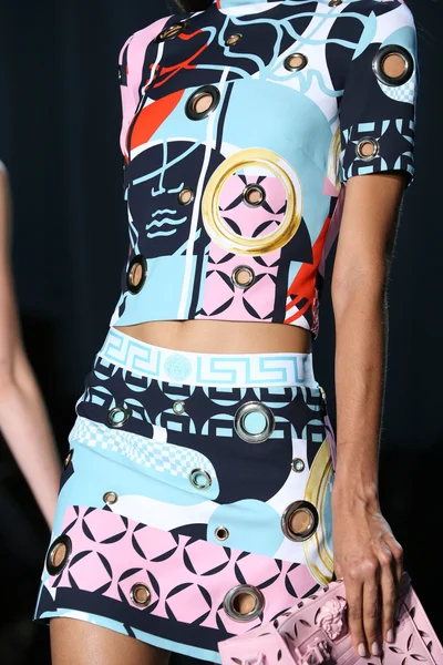 Look 54